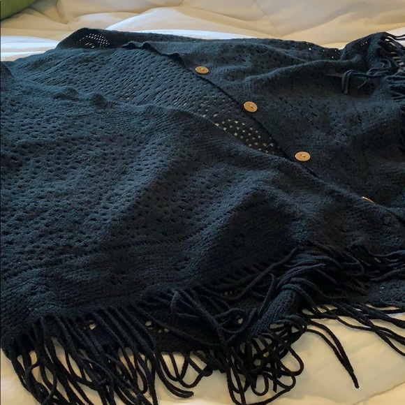 Button Front Lightweight Shawl - Picture 3 of 5